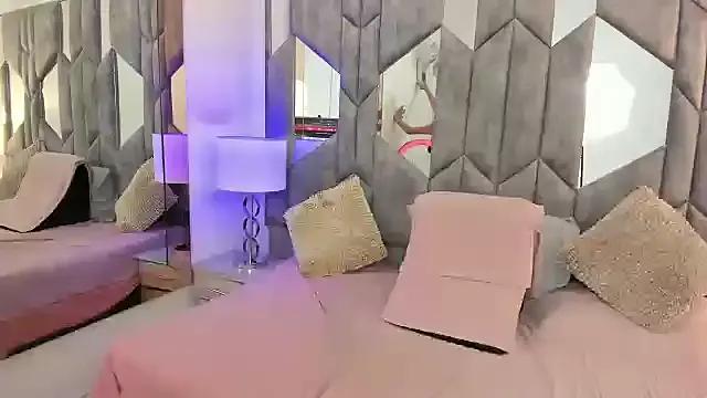 Freechat BestLadyMature on StripChat