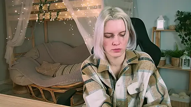 BethanyCloud — 10 min without T-shirt