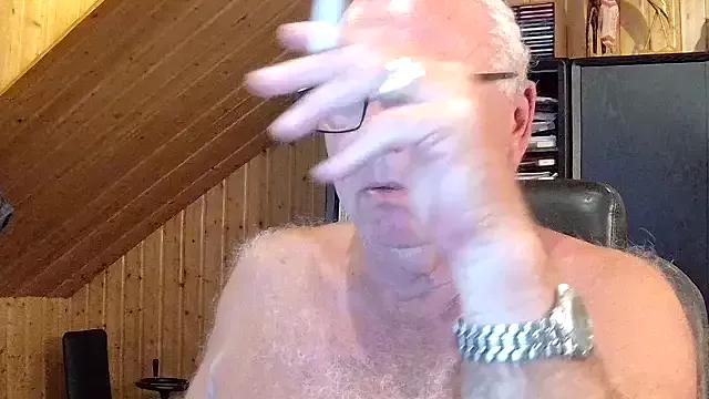 biggandybig on StripChat 