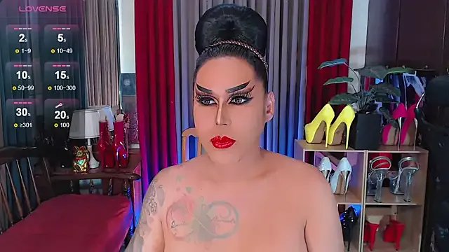 bubblebuttkate on StripChat 