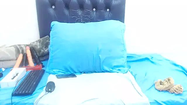 BUSTYBOOBS02xxx on StripChat 