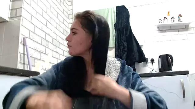 Camwithchlox from StripChat