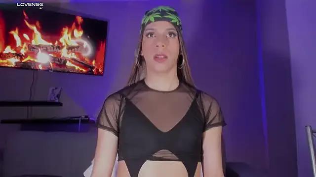 danna_v on StripChat 