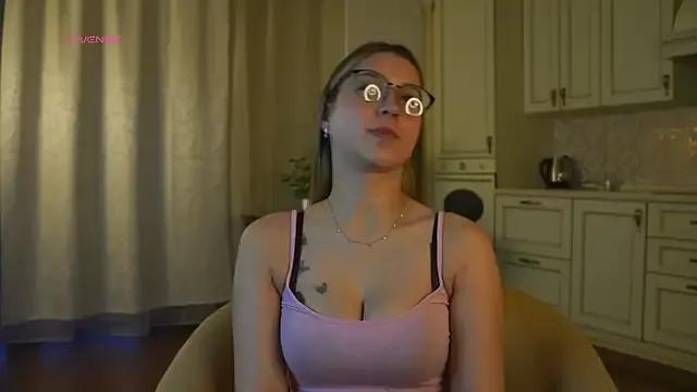 Explore StripChat's DarelleFaux DarelleFaux from StripChat