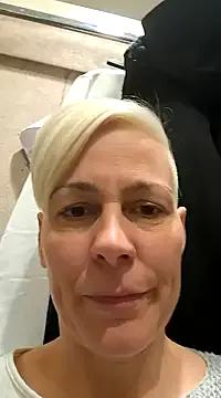 DarleenHot on StripChat 