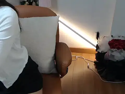 Dua-Mini on StripChat