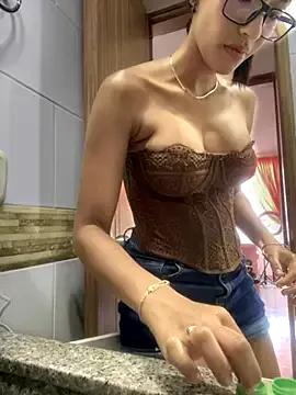 Masturbate to DulceLenns, they want to masturbate for you DulceLenns from StripChat