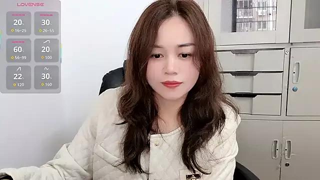 Ella-61 on StripChat 