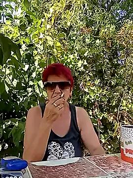 Freechat Ely_Elenita on StripChat