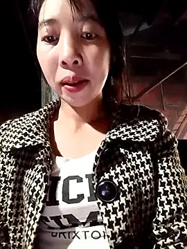 emaame68 on StripChat 