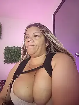 Eva_Luxei on StripChat