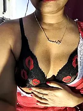 Watch sweet performer FANTASY_QUEEN_07 FANTASY_QUEEN_07 from StripChat