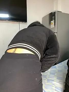 fullpasionkv220 on StripChat 