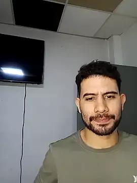 fullpasionkv220 on StripChat 