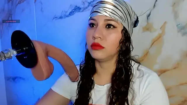 Freechat hade_cute on StripChat