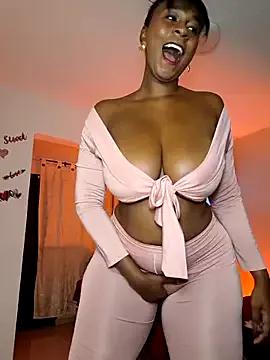 HanaThompson on StripChat 