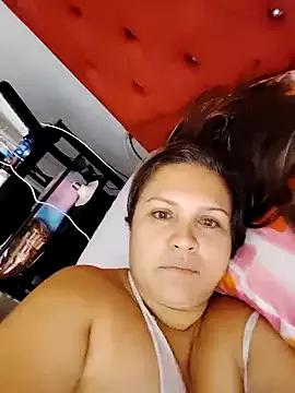 helenca43 on StripChat 