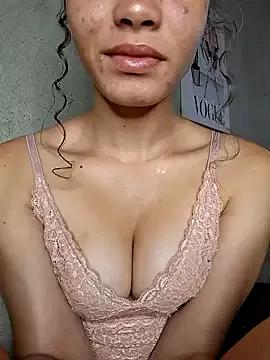 Freechat HelenHoltz on StripChat