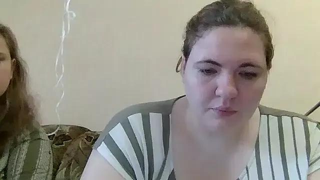 HollyXEva on StripChat 