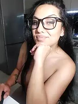 Freechat hot-babygirl on StripChat