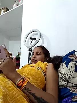 Hotty-Nidhi on StripChat 