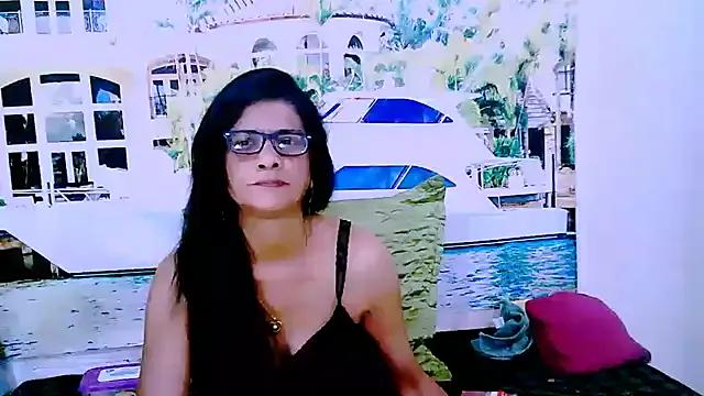 IndianAllure on StripChat 