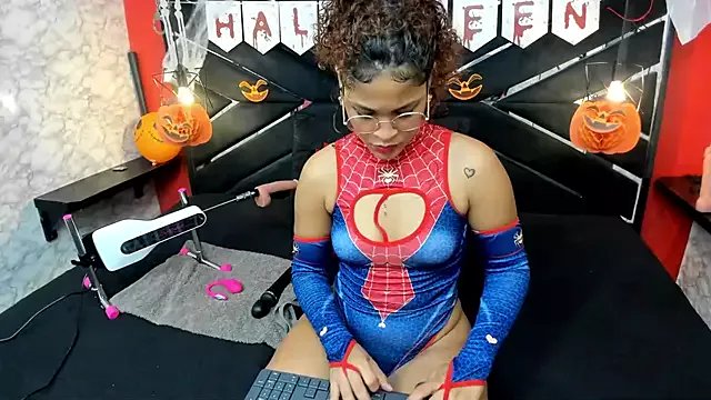 IVISBOUNCYASS on StripChat 