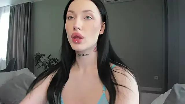 JenniferQueen11 on StripChat 