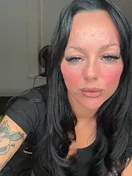 Slutty Juicylucie wants you to fuck her body now juicylucie from StripChat