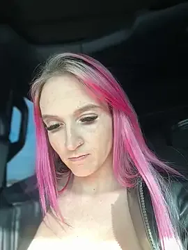 Kate-Paul on StripChat