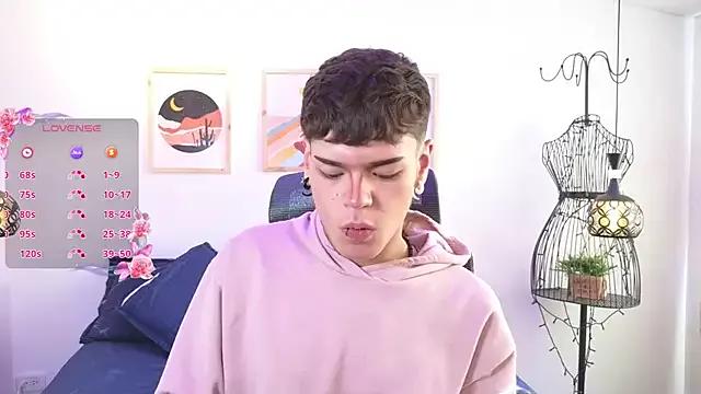 kevienmiet from StripChat