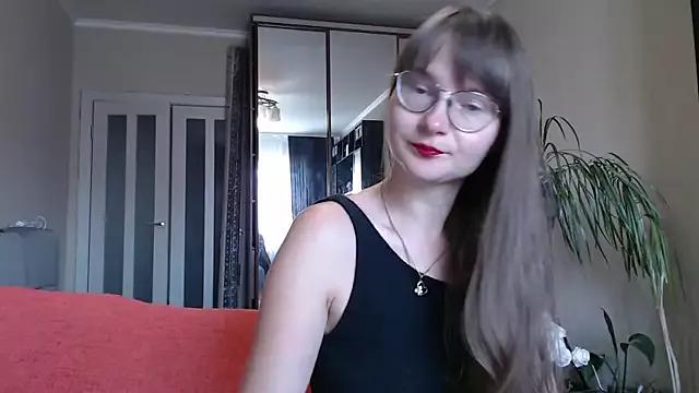 Private KiraGoldens on StripChat