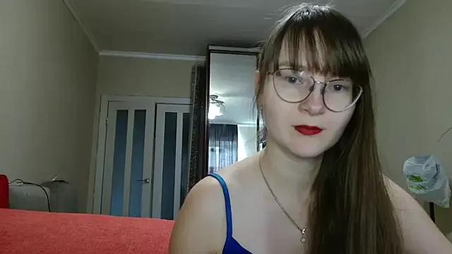 Private KiraGoldens on StripChat