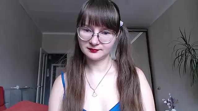 Private KiraGoldens on StripChat