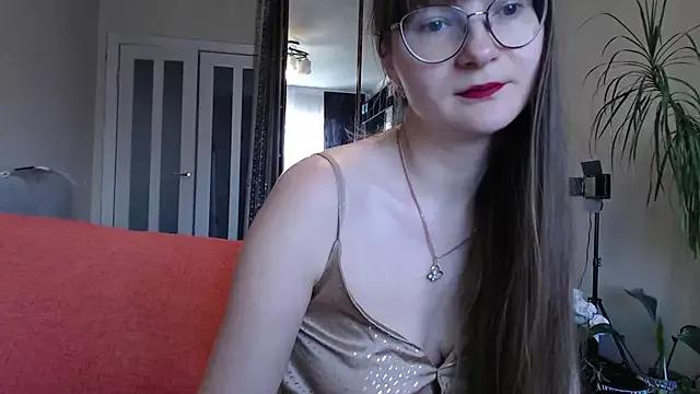 Private KiraGoldens on StripChat