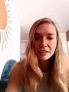 Freechat KisaVixen on StripChat