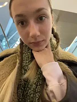 Freechat Lia__Love on StripChat