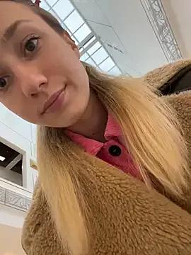 Freechat Lia__Love on StripChat