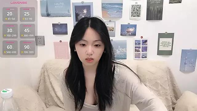 LiLiYbaby on StripChat 