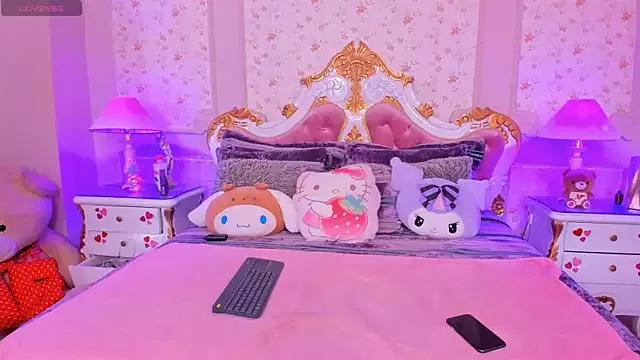 LittleCuties on StripChat 