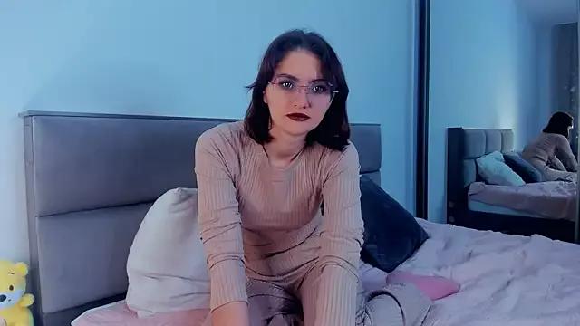 Discover StripChat's LorrieDegonia LorrieDegonia from StripChat