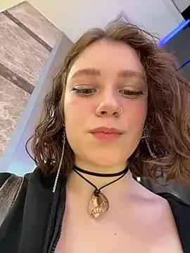 lucy-joy from StripChat