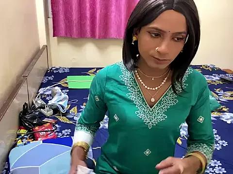 Masturbate to sweet camwhore LuvLayla LuvLayla from StripChat