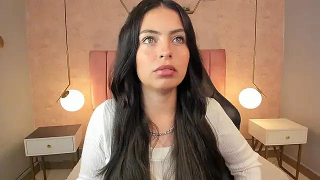 Freechat magic_fernanda on StripChat