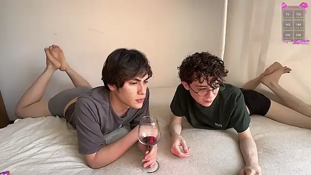 Freechat mapleg on StripChat