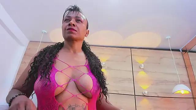 martina_touss on StripChat 