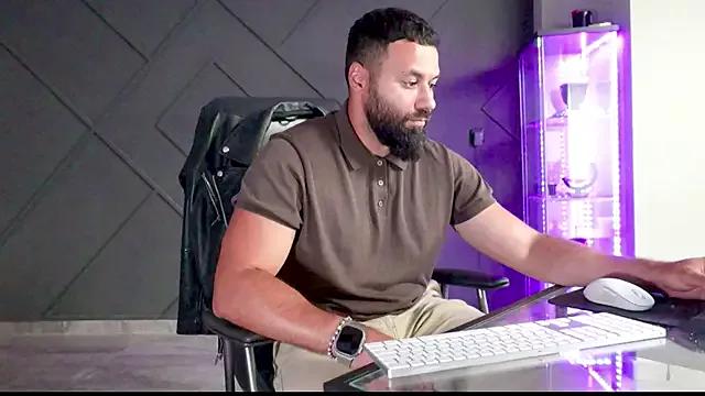 Freechat mattmasterss on StripChat