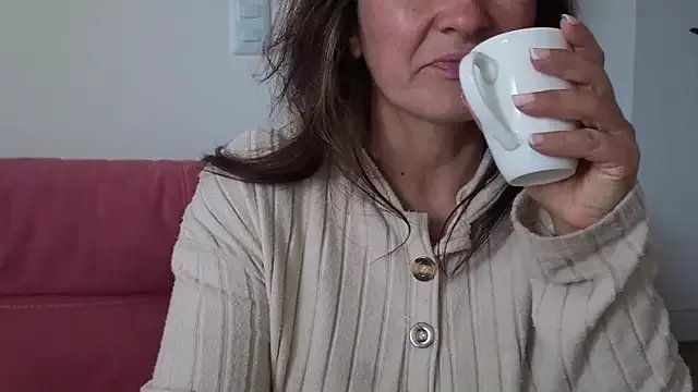 maya_hottt on StripChat 