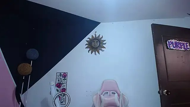 maya_hottt on StripChat 