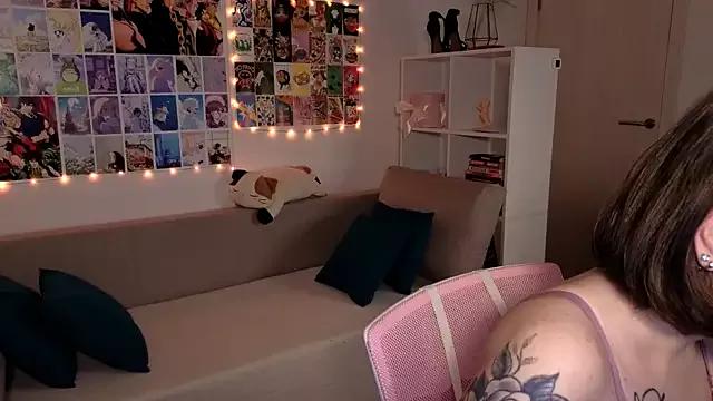 MilenaSaint on StripChat 